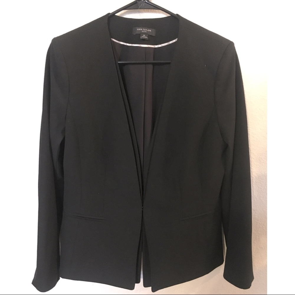 Ann Taylor 10P Blazer in Black